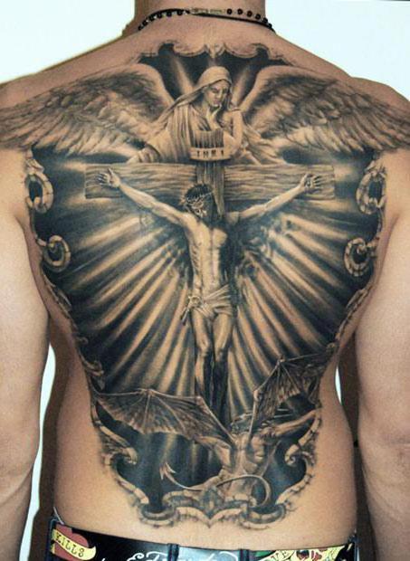 Яку смислове навантаження несуть релігійні татуювання?