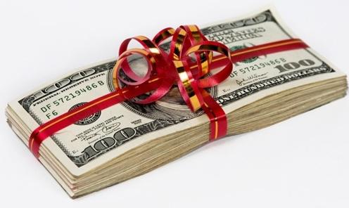 Скільки дарувати грошей на весілля молодим